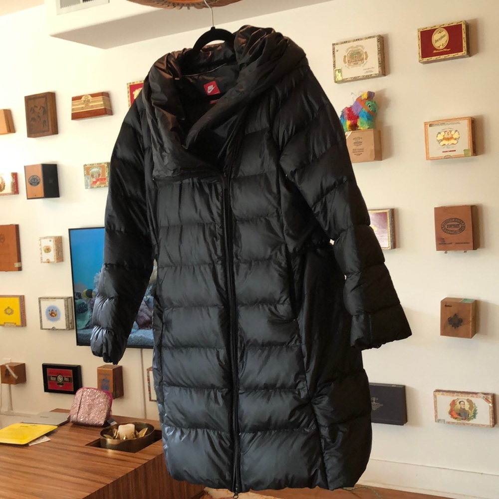 Womens Nike Black Down Fill Parka Puffer Coat!
